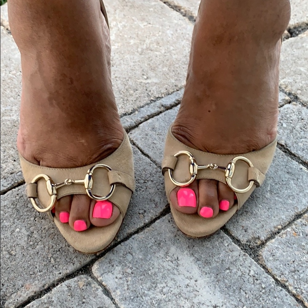 Gucci sandals size 8.5